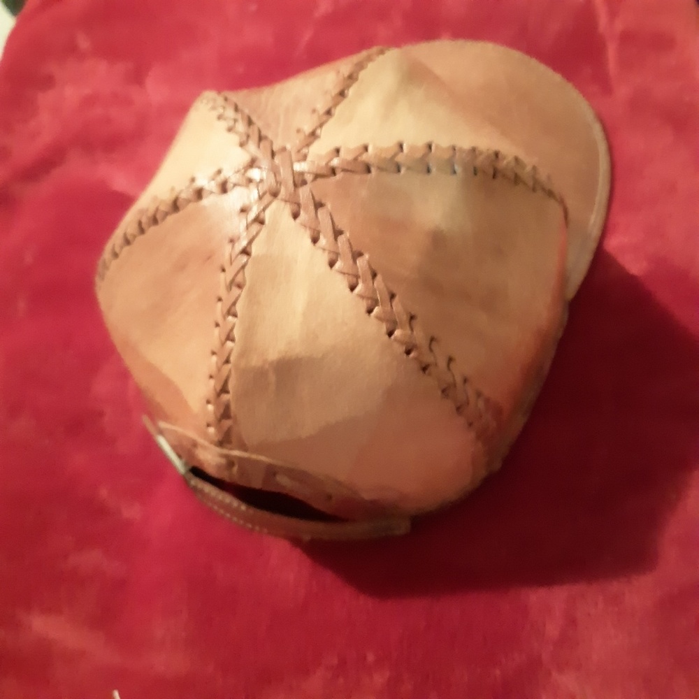 Lether caps - Picture 2 of 5
